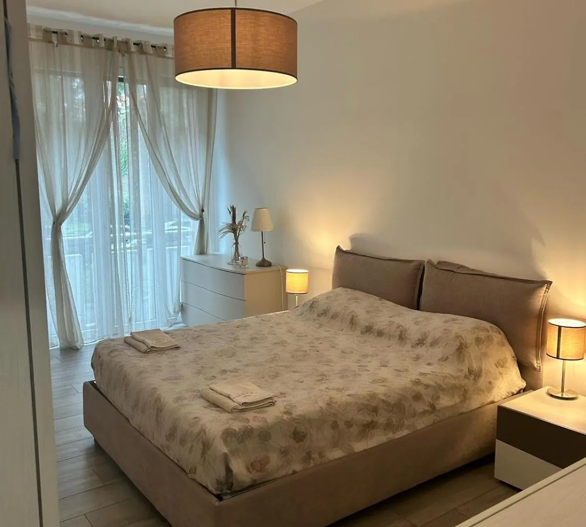 Giuseppe&Carolina Citylife Lux Appartment Fiera Milano 0*,